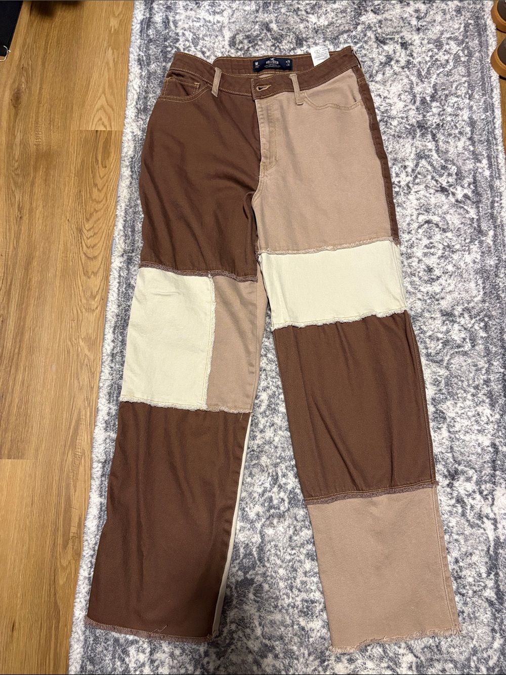 Hollister Women's Patchwork Straight-Leg Jeans in Brown, Tan, Cream